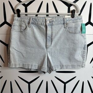 Maurice’s M Jeans Striped High-Rise Shorts – 3.5” – Size 18 – NWT